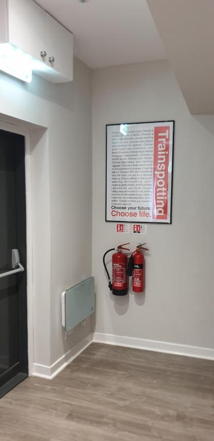 Just Sleep Hostel Единбург Екстериор снимка