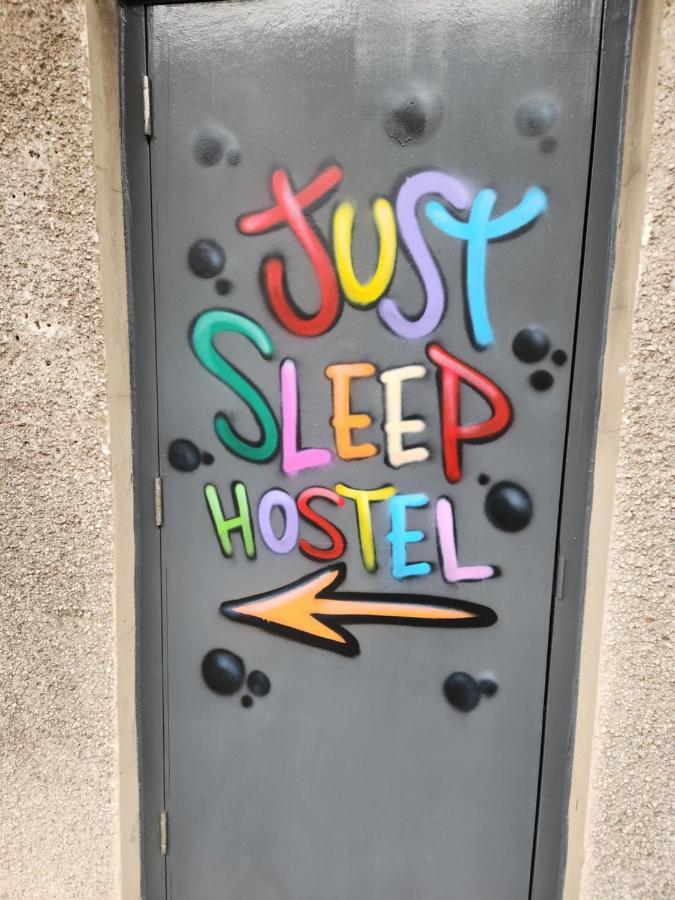 Just Sleep Hostel Единбург Екстериор снимка